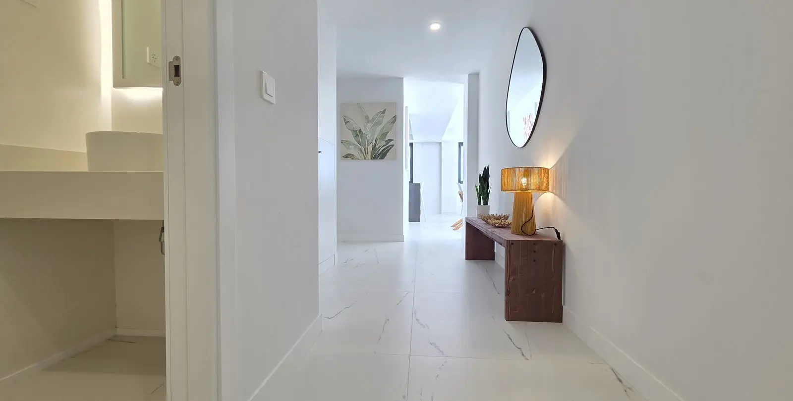 Sale of middle floor apartment in Estepona 7