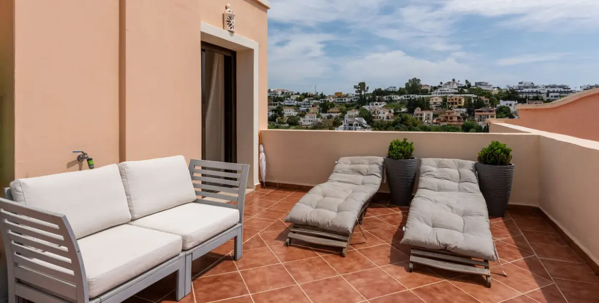 Продажа двухуровневого пентхауса в Estepona 56