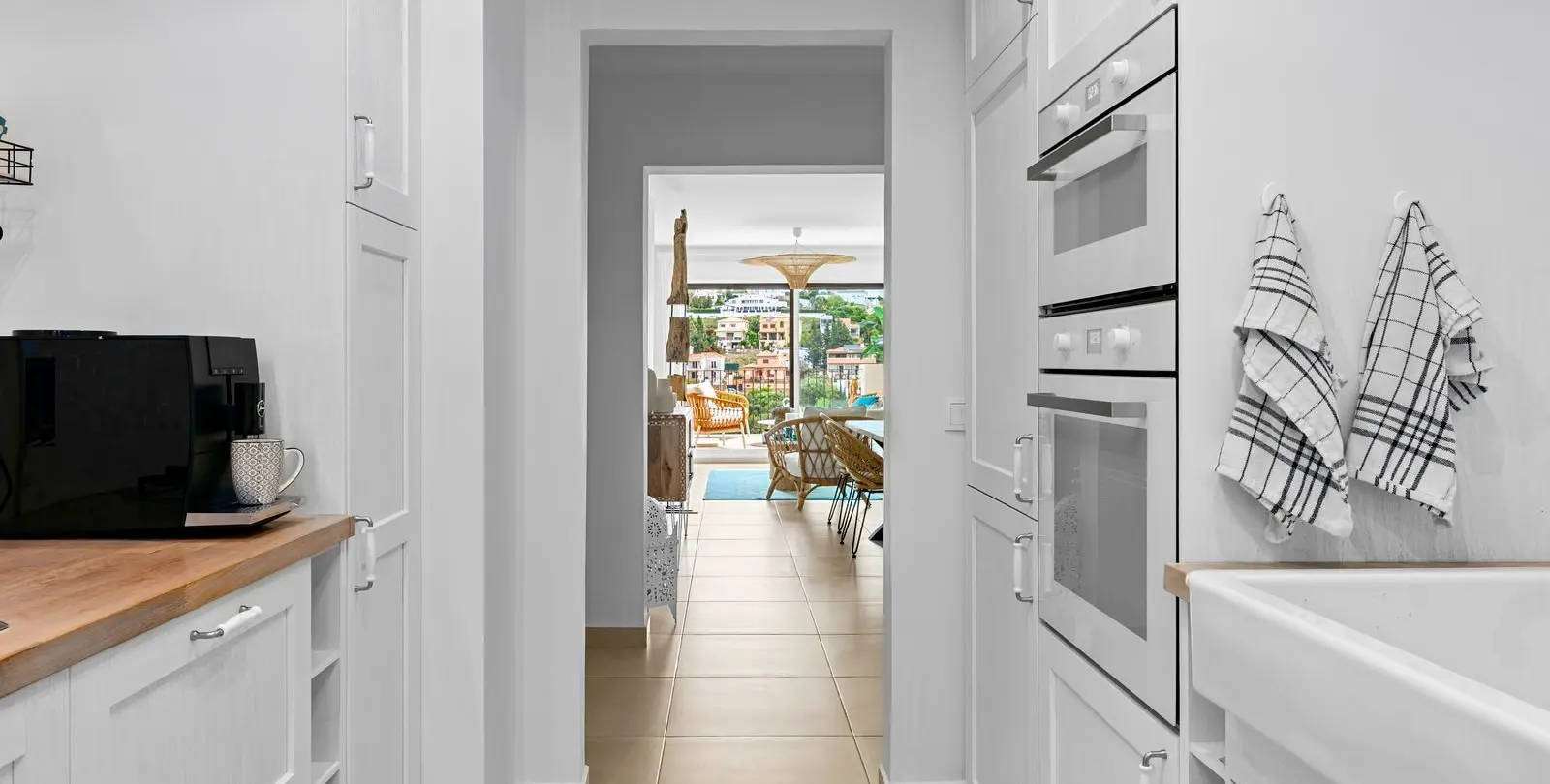 Продажа двухуровневого пентхауса в Estepona 15