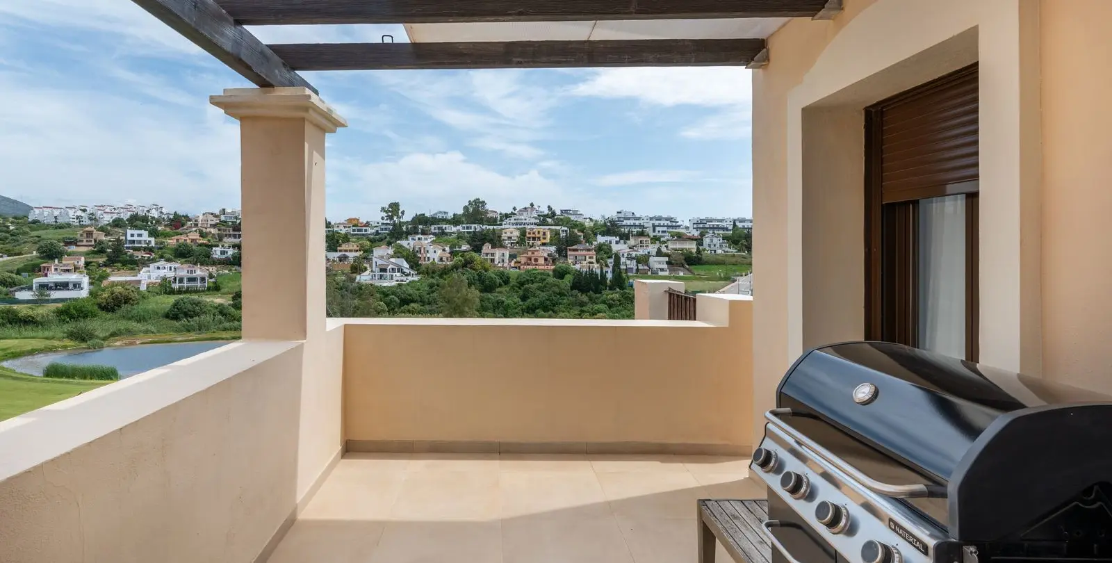 Продажа двухуровневого пентхауса в Estepona 21
