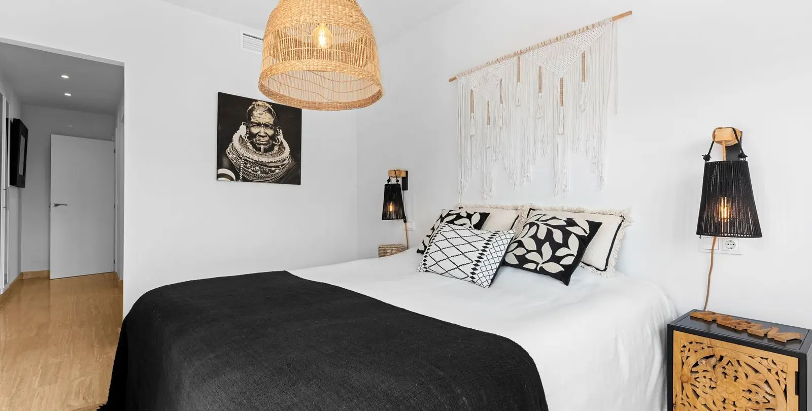 Продажа двухуровневого пентхауса в Estepona 44