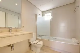 Image 4 thumb