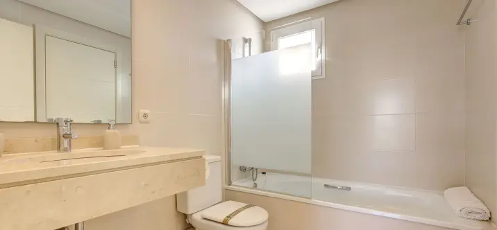 Sale of penthouse in Casares 3