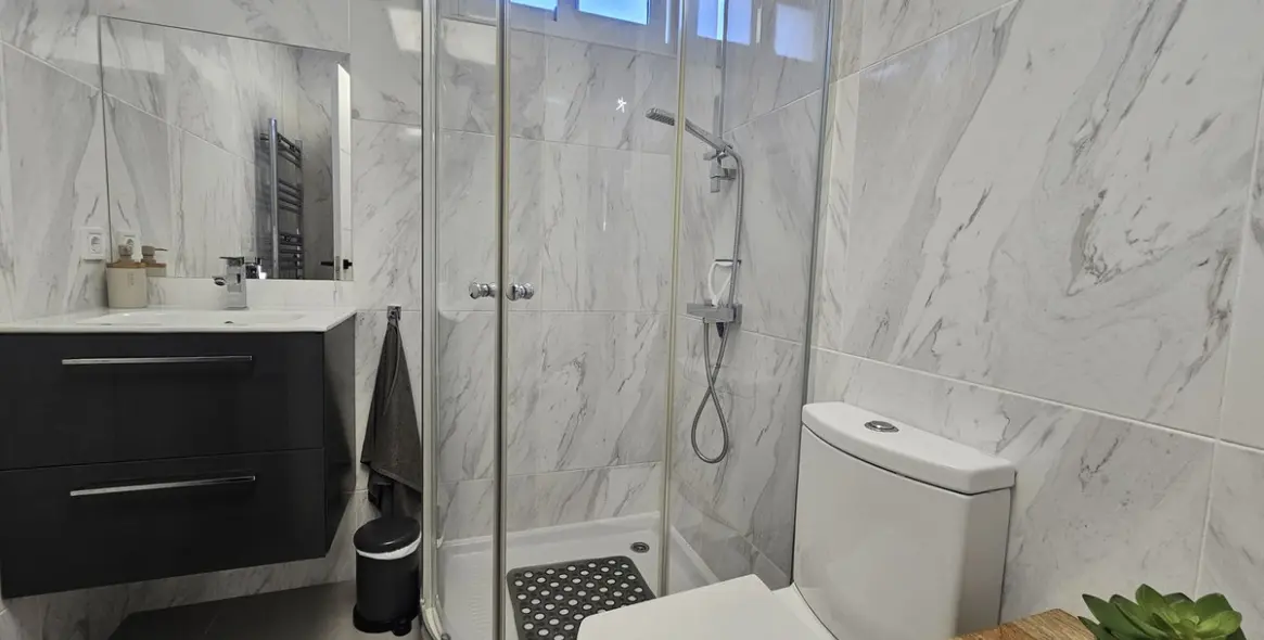 Продажа  отдельно стоящей виллы в Calypso 17
