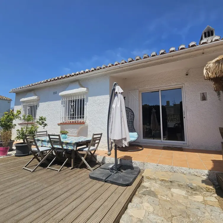 Venta de villa independiente en Calypso