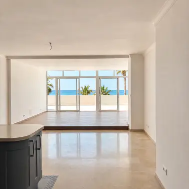 Sale of ground floor apartment in Estepona