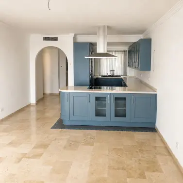 Sale of ground floor apartment in Estepona