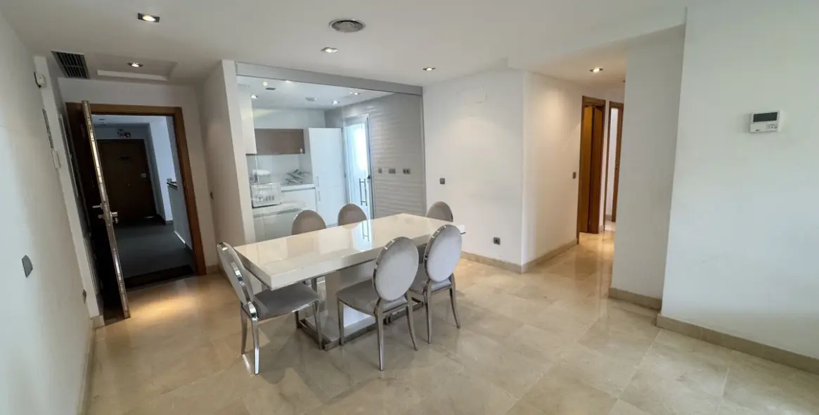 Sale of penthouse in San Pedro de Alcántara 20