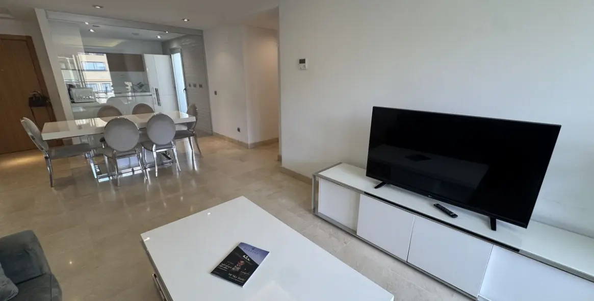 Sale of penthouse in San Pedro de Alcántara 25