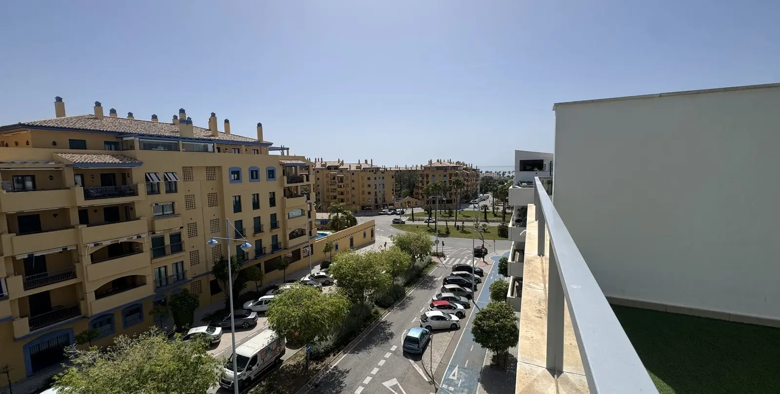 Sale of penthouse in San Pedro de Alcántara 3
