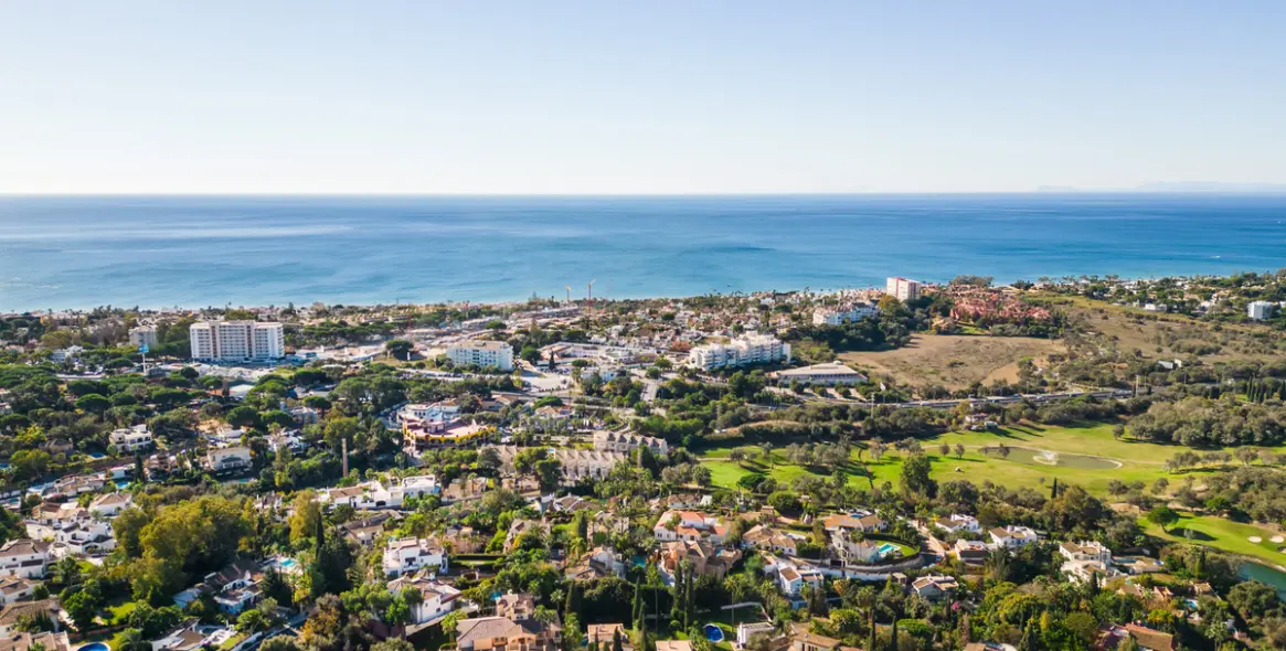 Sale of residential plot in El Rosario 7