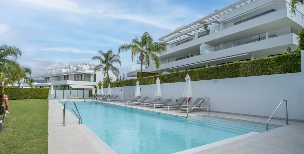 Продажа пентхауса в Estepona 11