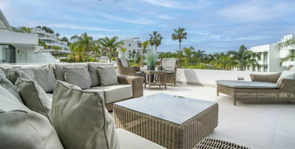 Продажа пентхауса в Estepona 12