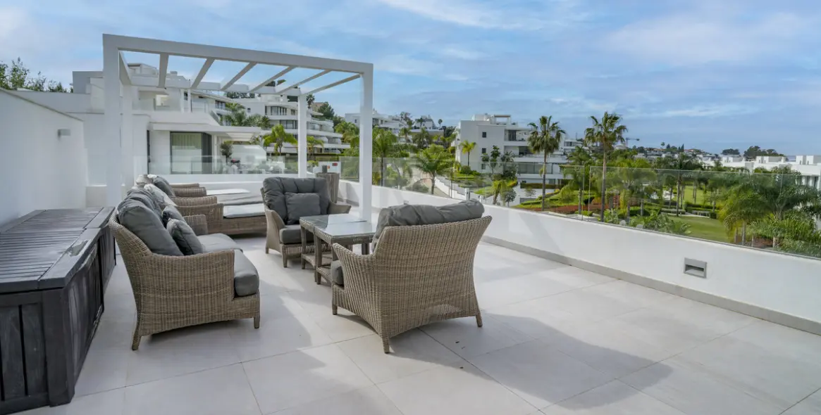 Продажа пентхауса в Estepona 19