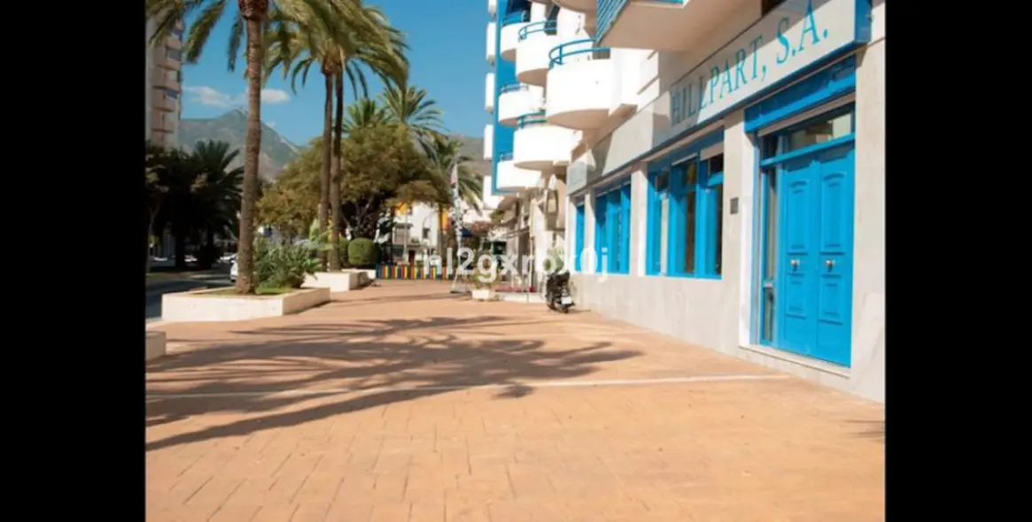 Sale of office in Marbella 1