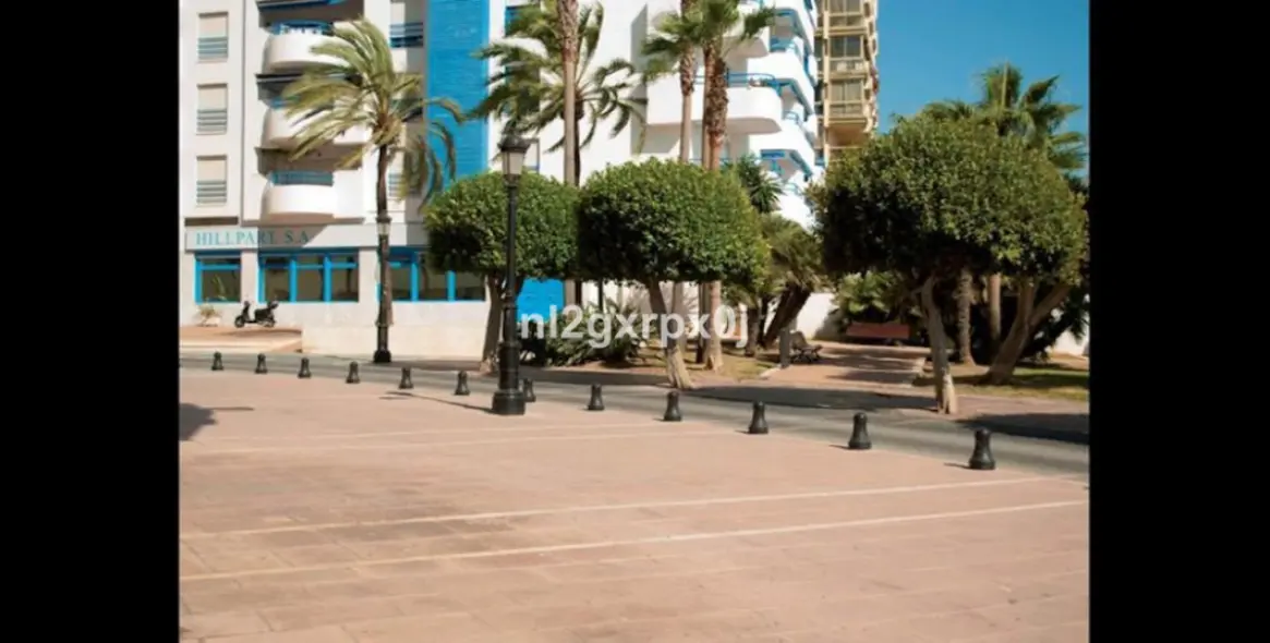 Sale of office in Marbella 3