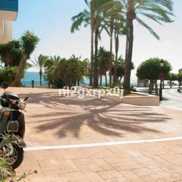 Sale of office in Marbella