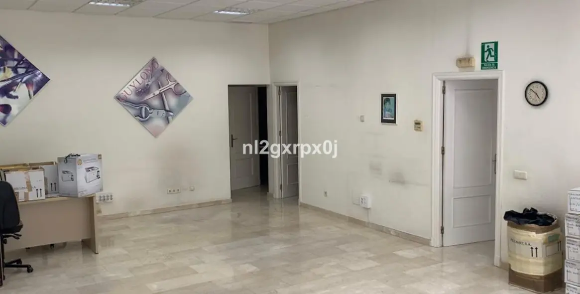 Sale of office in Marbella 7