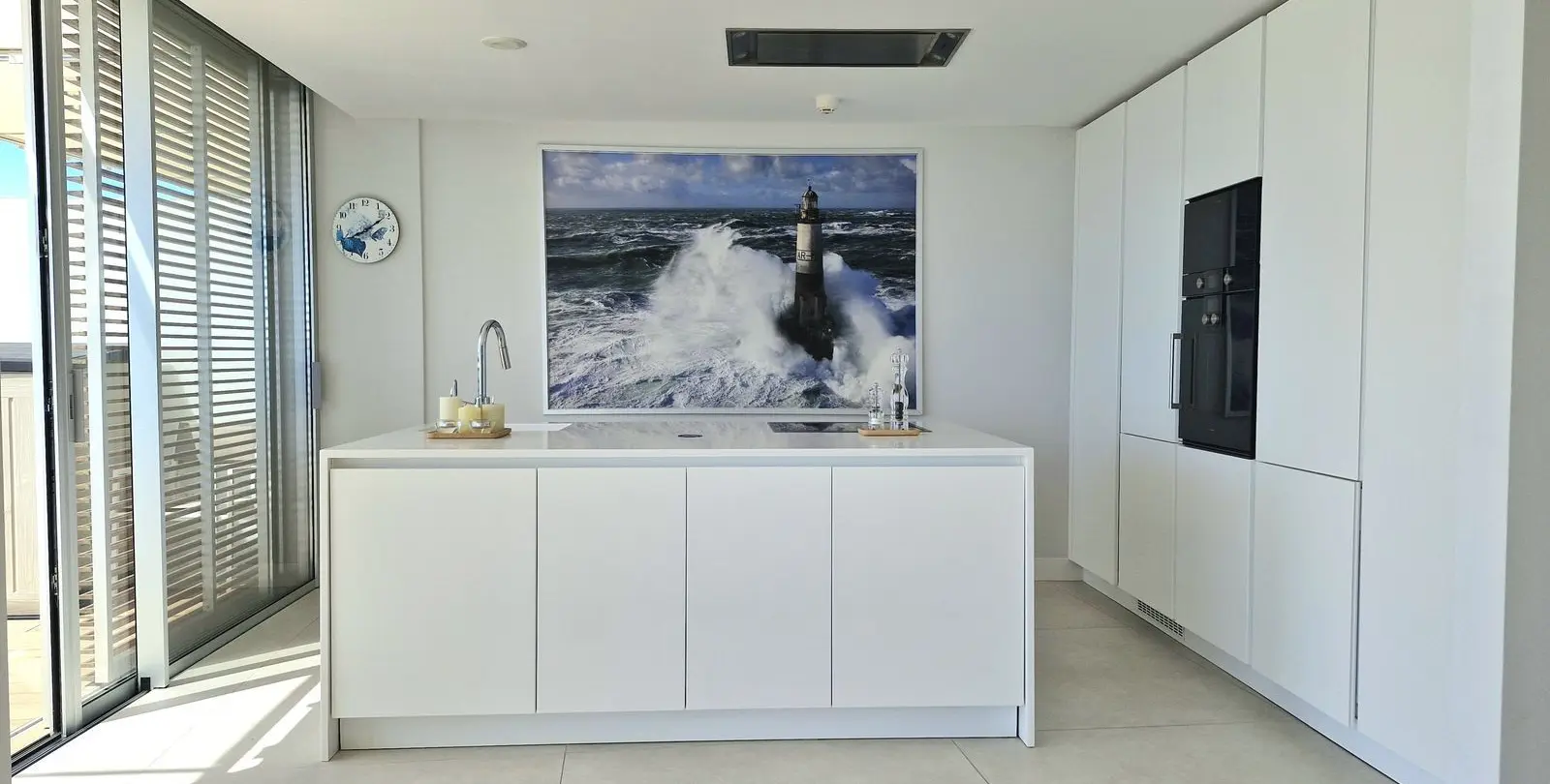 Venta de apartamento en planta media en Estepona 12