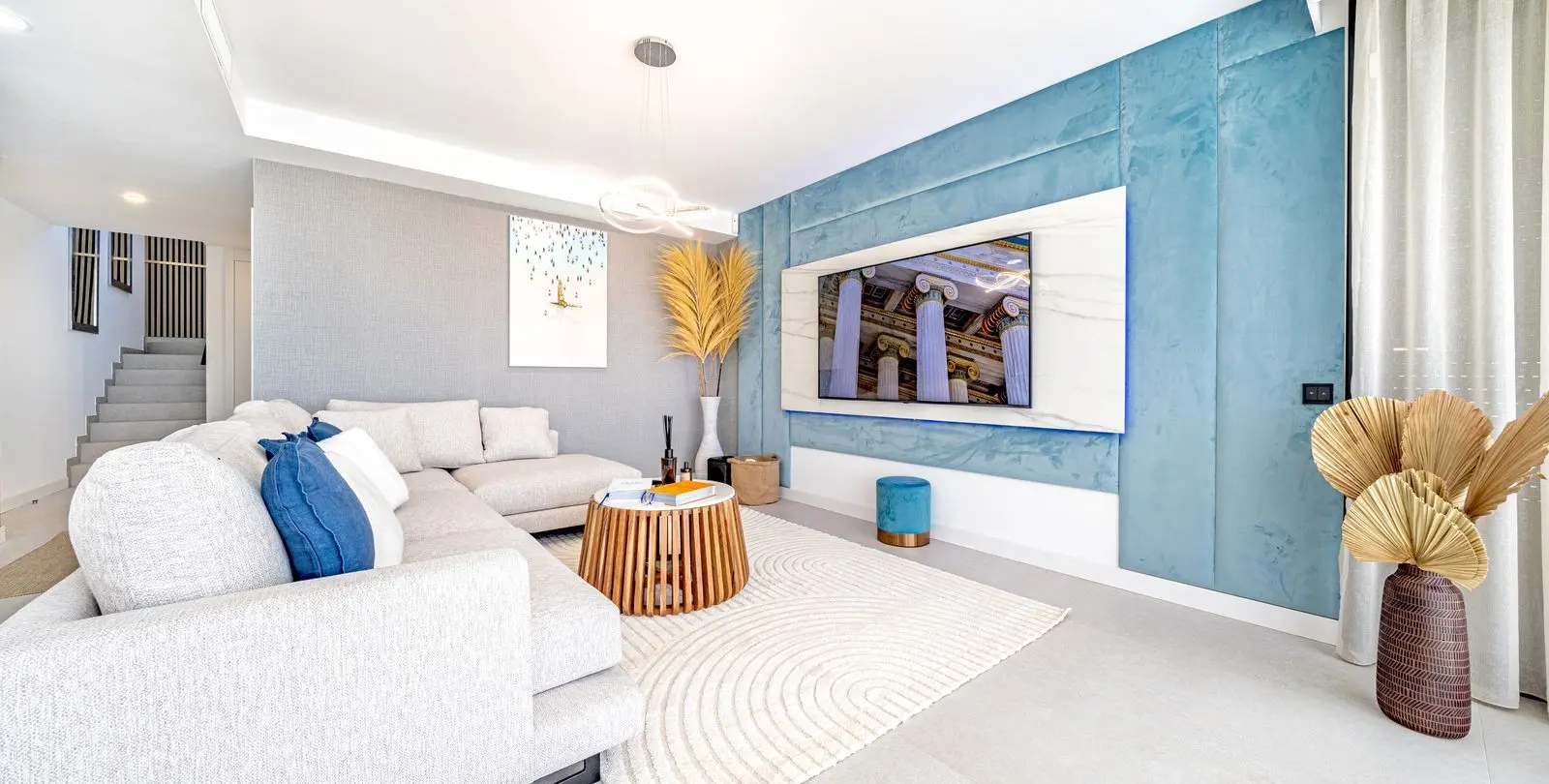Short-term rent of penthouse duplex in Altos de los Monteros 5