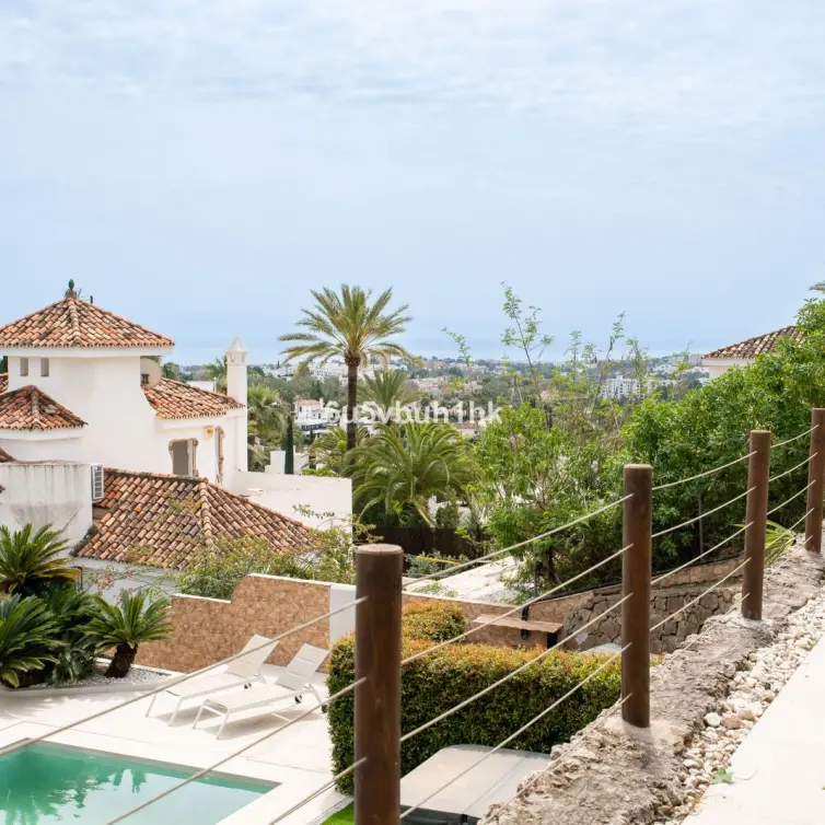 Sale of detached villa in Marbella