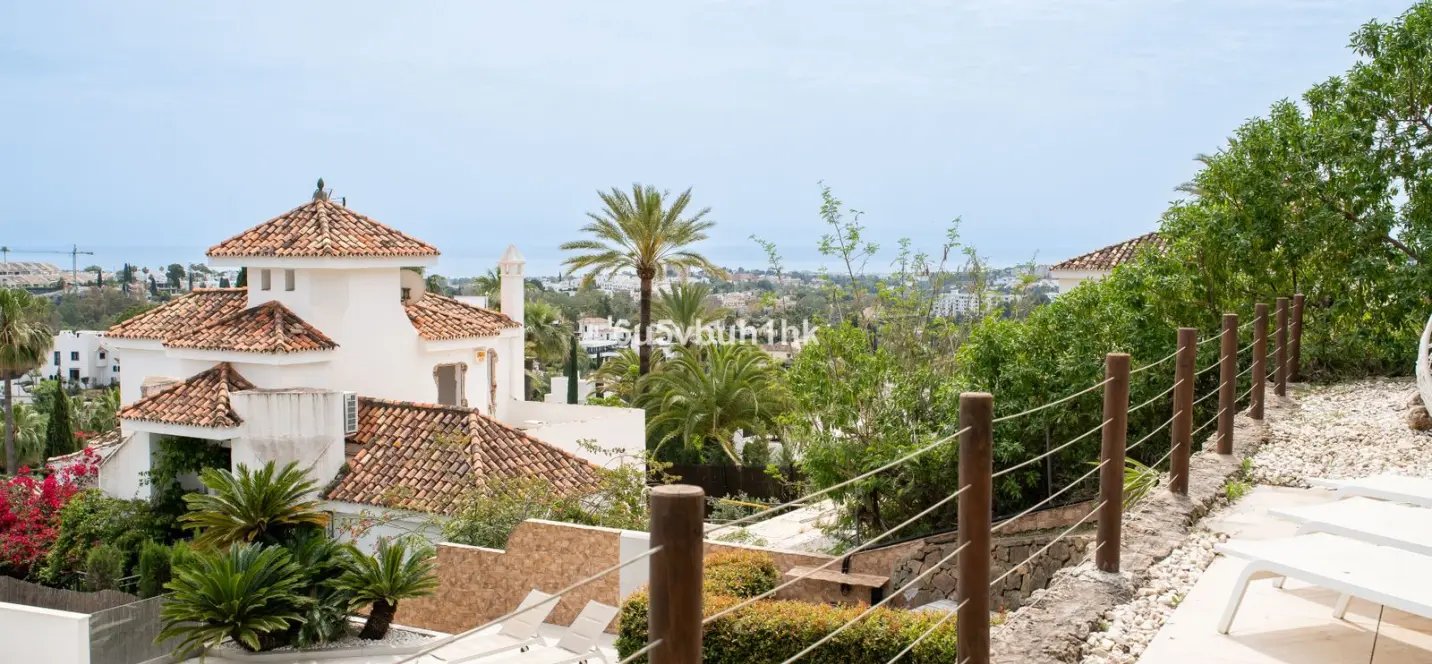 Sale of detached villa in Marbella 3