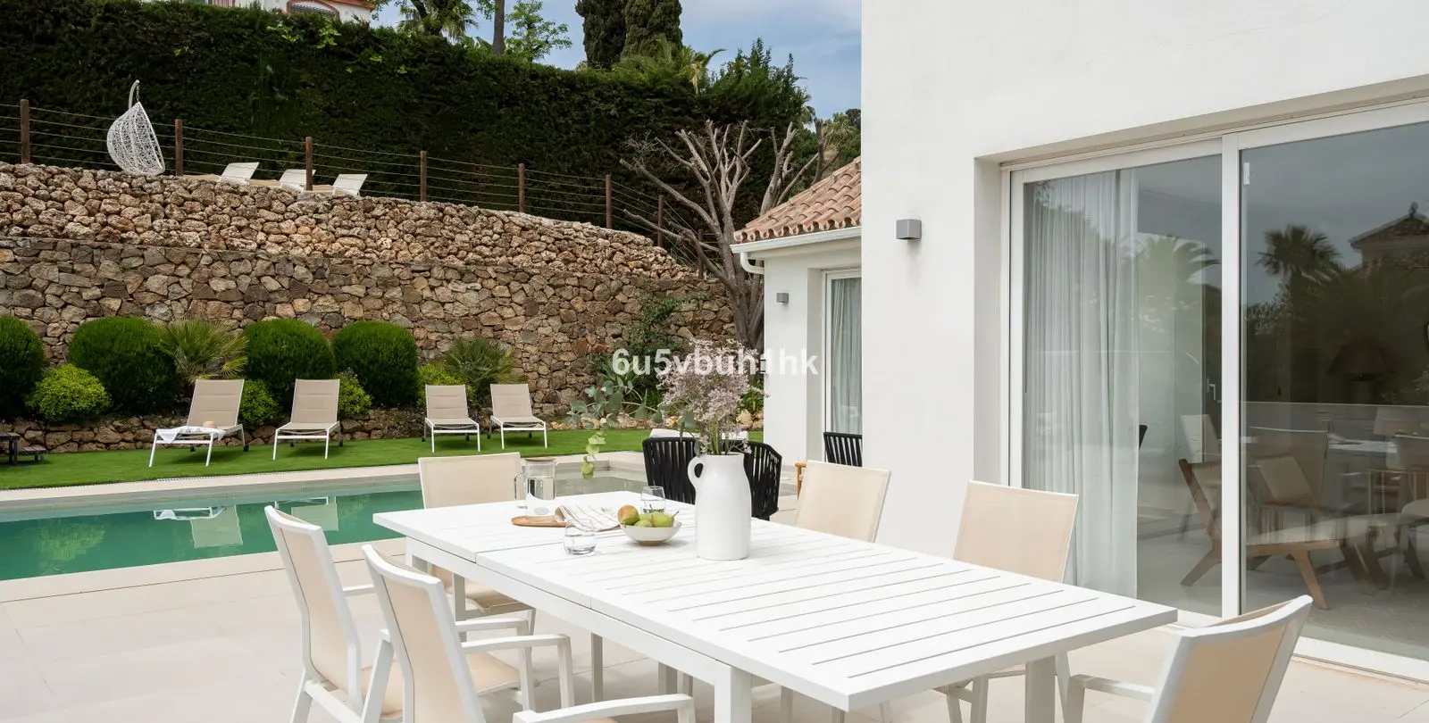 Sale of detached villa in Marbella 11