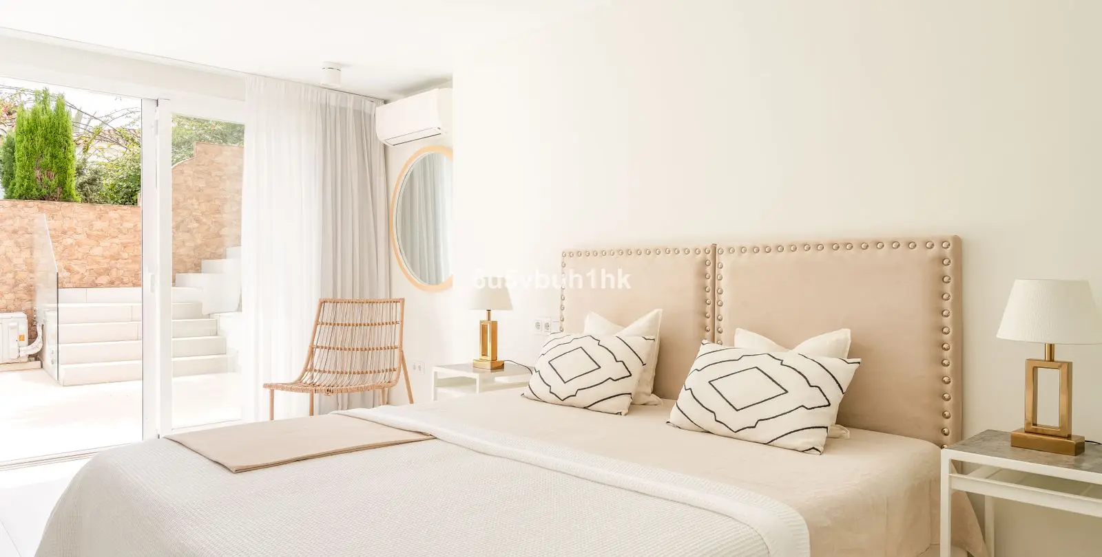 Sale of detached villa in Marbella 23