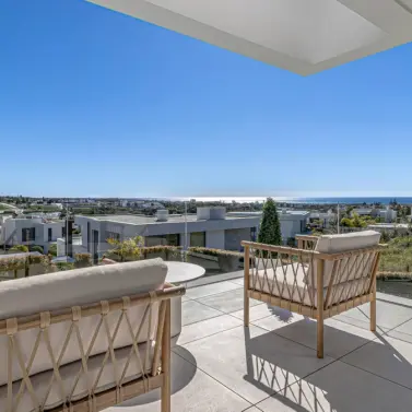 Sale of detached villa in El Paraiso