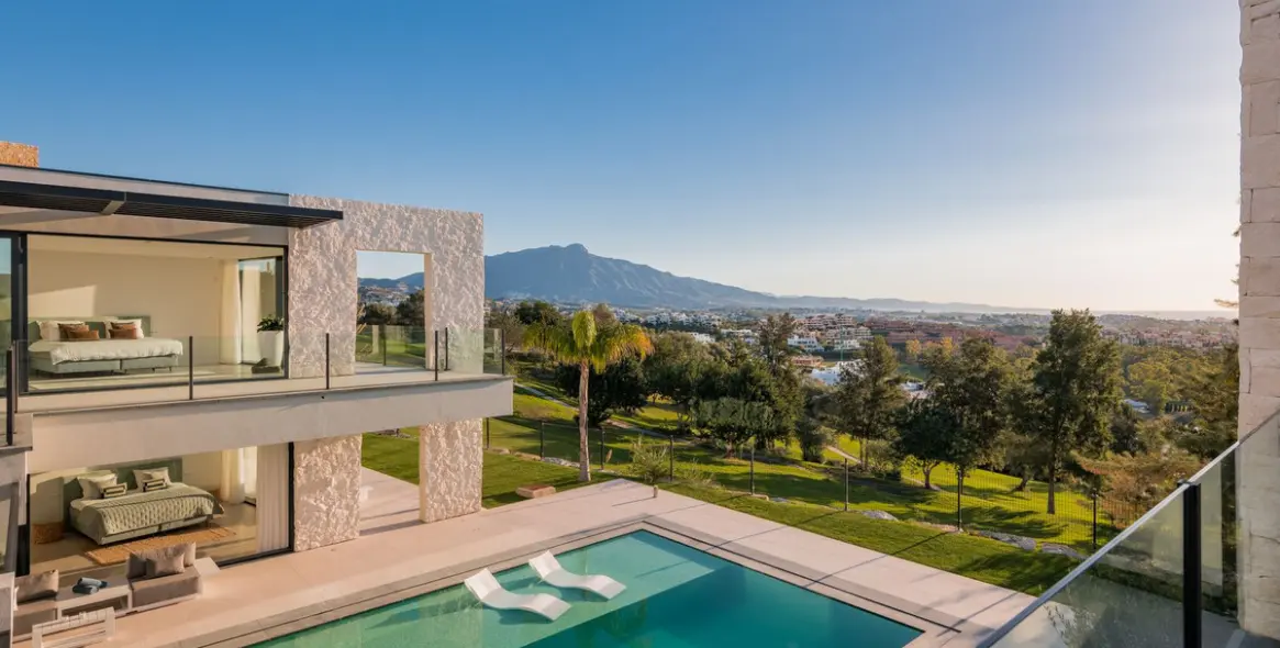 Venta de villa independiente en Benahavís 1