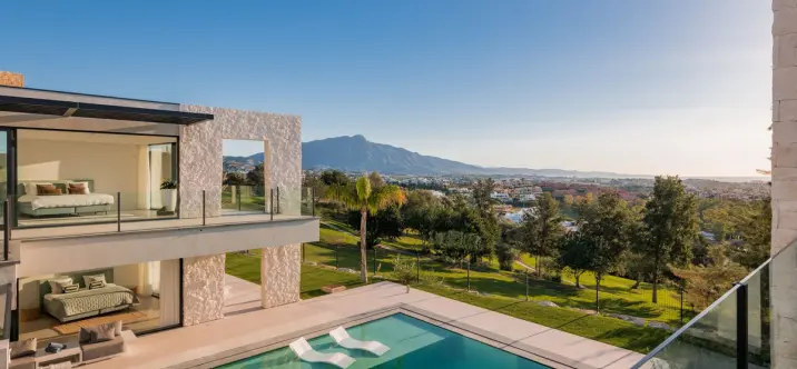 Venta de villa independiente en Benahavís 0