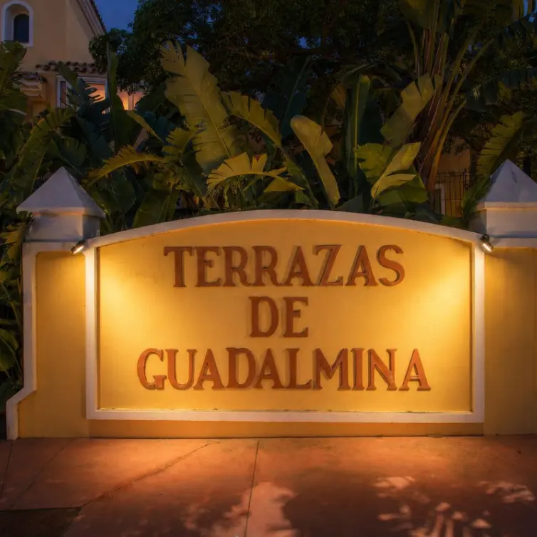 Long-term rent of middle floor apartment in Guadalmina Alta