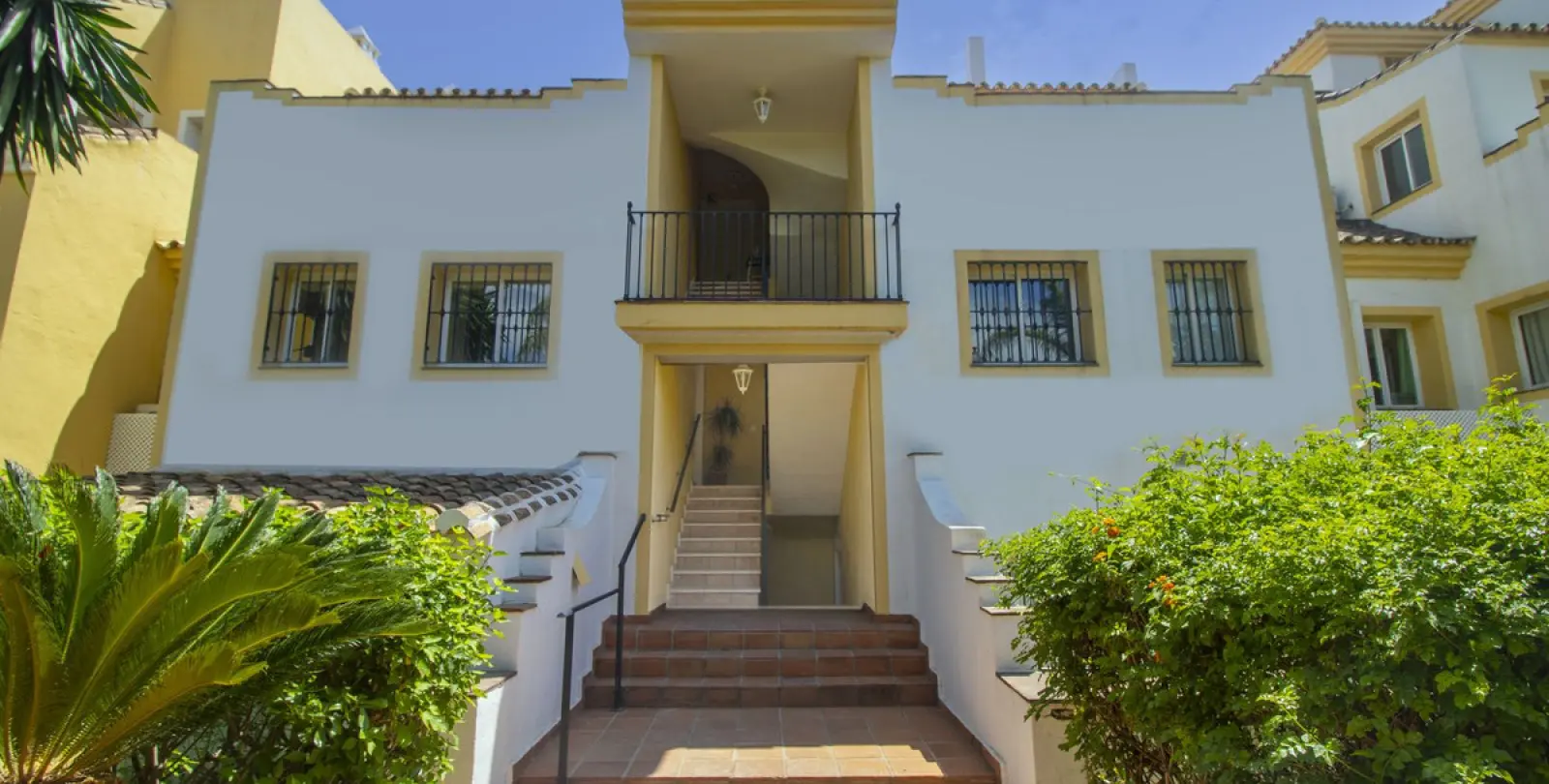 Long-term rent of middle floor apartment in Guadalmina Alta 58