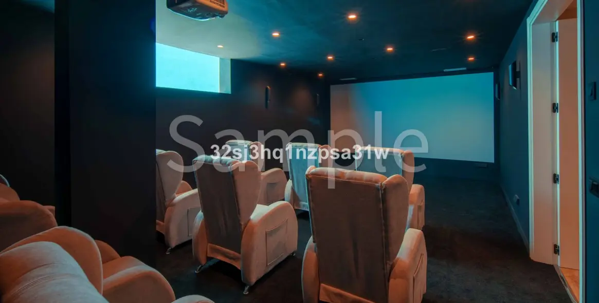Short-term rent of detached villa in Estepona 26