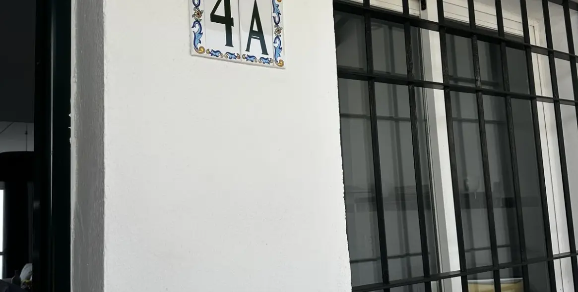 Venta de apartamento en planta media en Nueva Andalucía 18