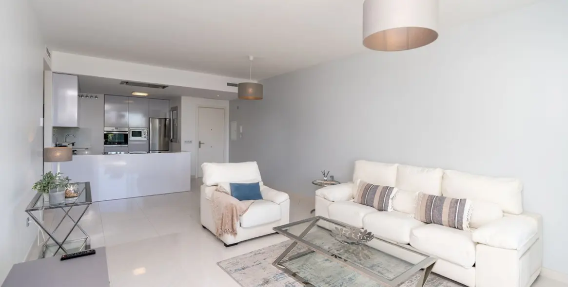 Sale of middle floor apartment in Bel Air 8