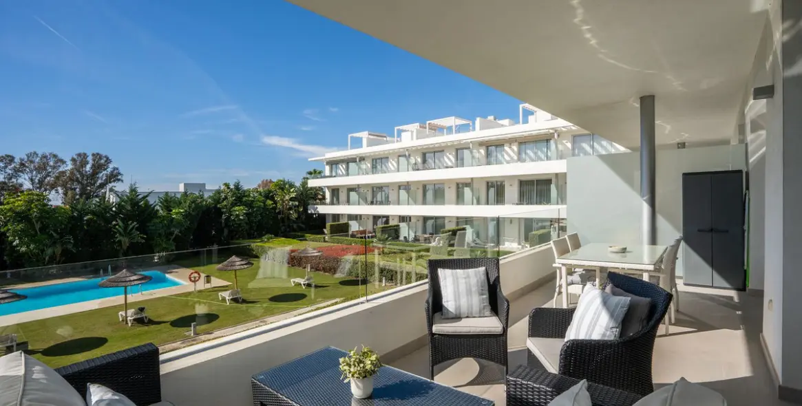 Sale of middle floor apartment in Bel Air 20