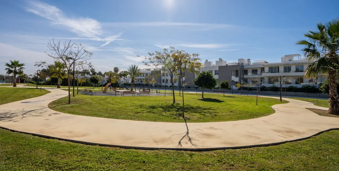 Sale of middle floor apartment in Bel Air 21