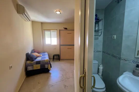 Image 7 thumb