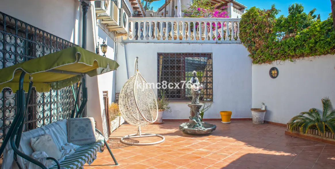 Sale of detached villa in Campo Mijas 35