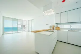 Image 4 thumb