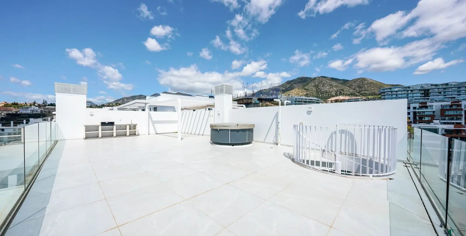 Venta de ático dúplex en Higueron 17