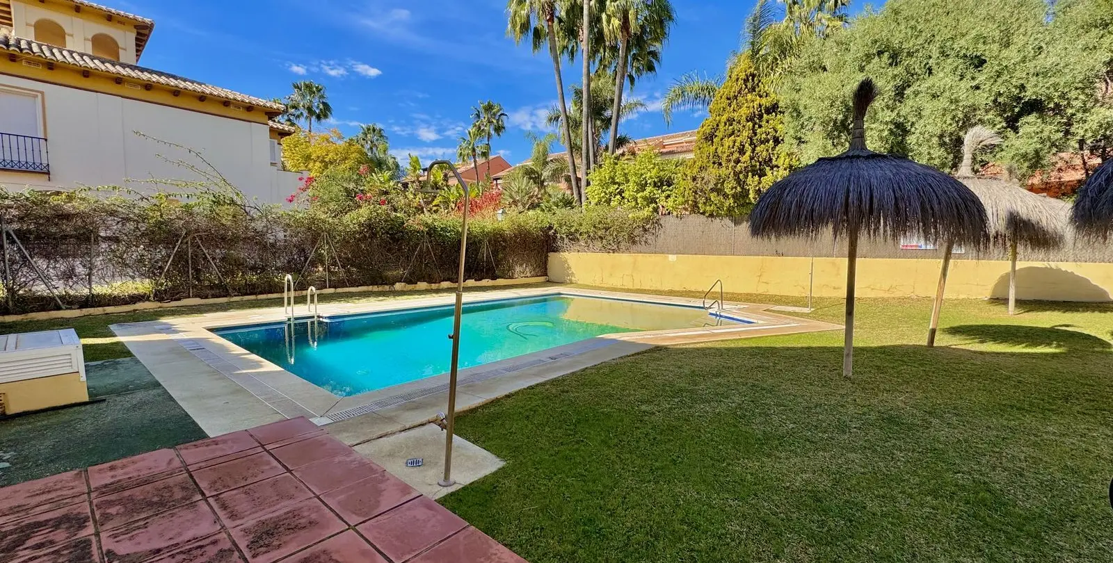 Sale of townhouse in Puerto Banús 28