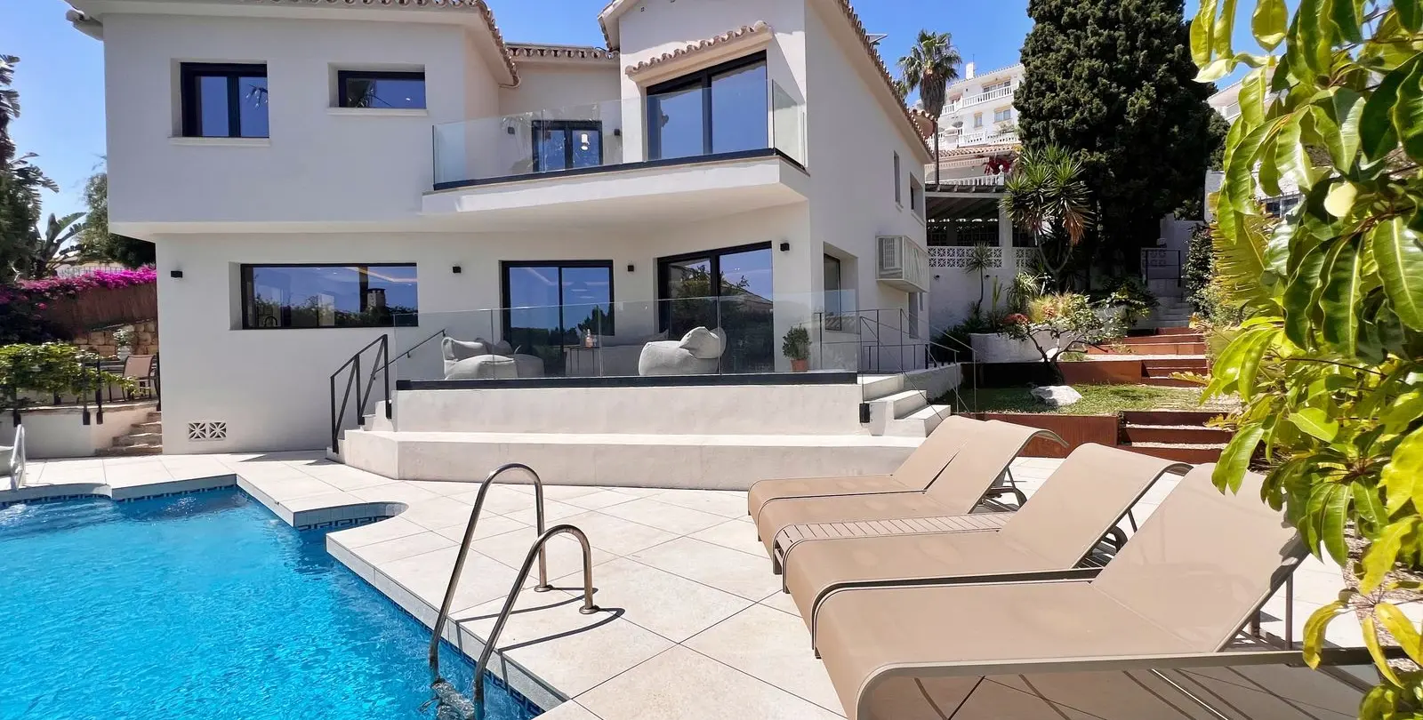Sale of detached villa in Riviera del Sol 1