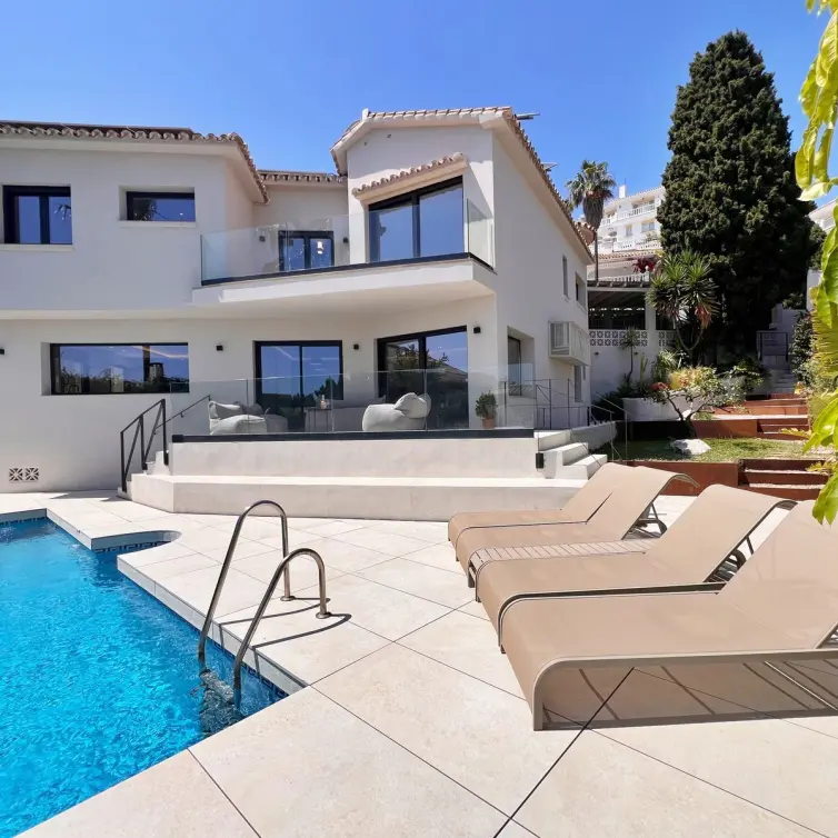 Продажа  отдельно стоящей виллы в Riviera del Sol