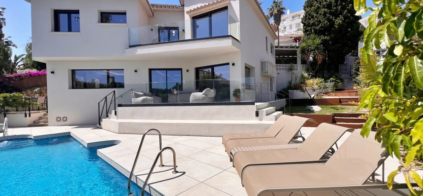 Продажа  отдельно стоящей виллы в Riviera del Sol 0