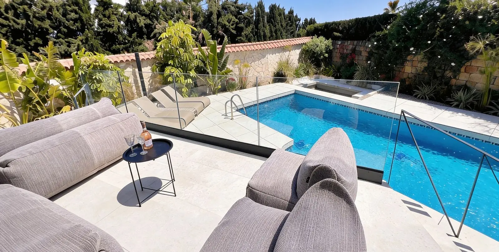 Sale of detached villa in Riviera del Sol 2