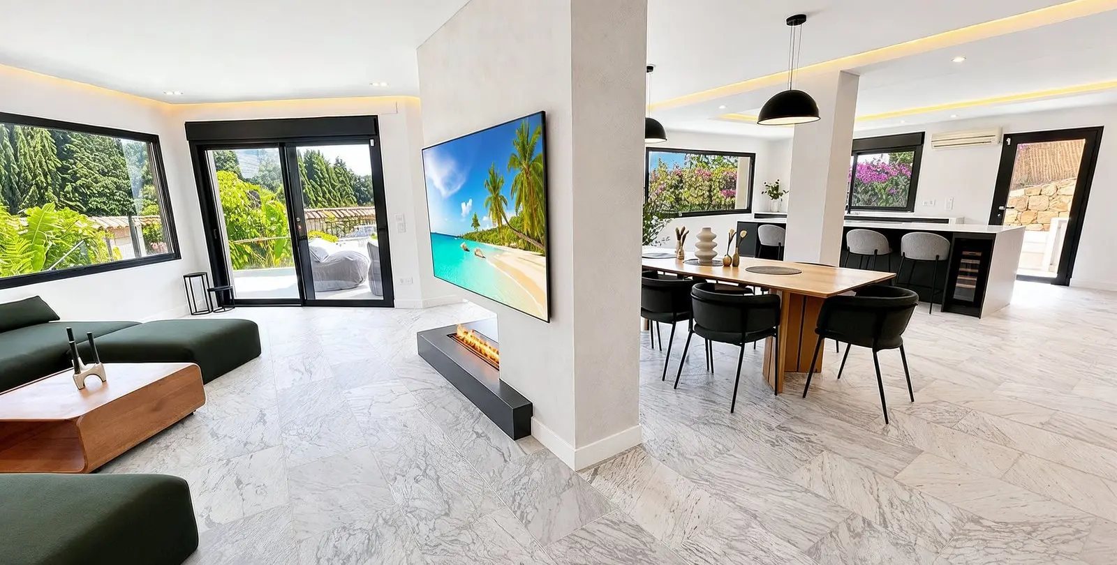 Sale of detached villa in Riviera del Sol 3