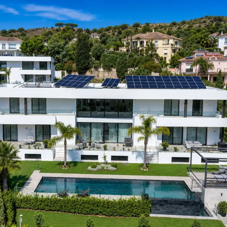 Продажа  отдельно стоящей виллы в El Paraiso
