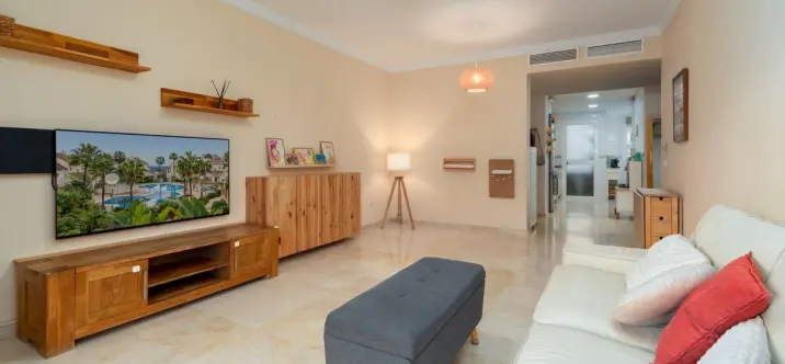 Venta de apartamento en planta media en Benalmadena 4